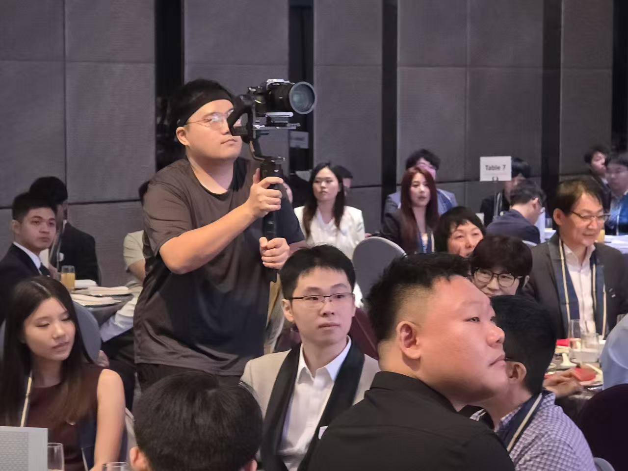 為世界 QS50 強學校拍攝課程介紹 - 2