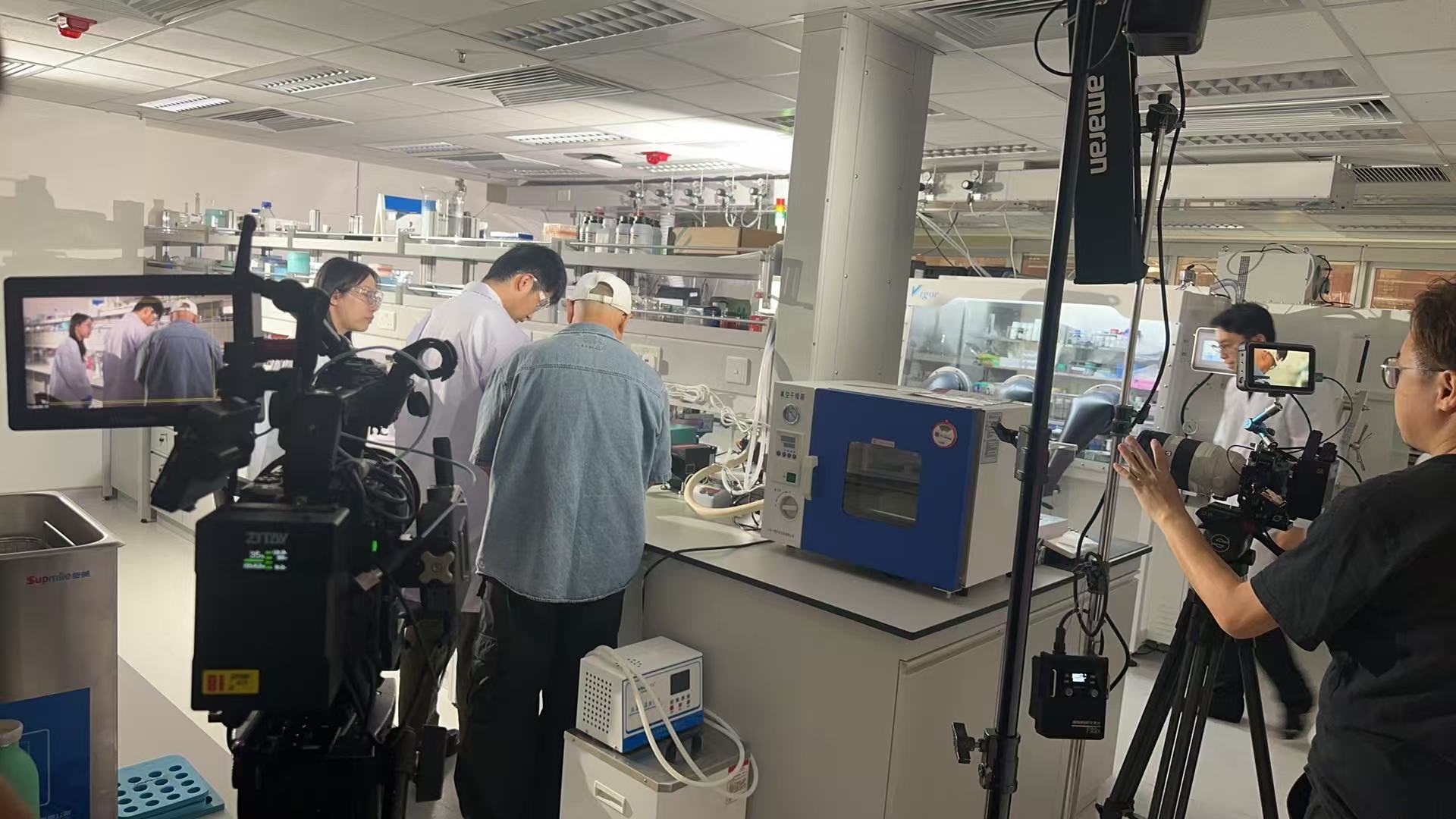 為知名大學拍攝教授得獎片