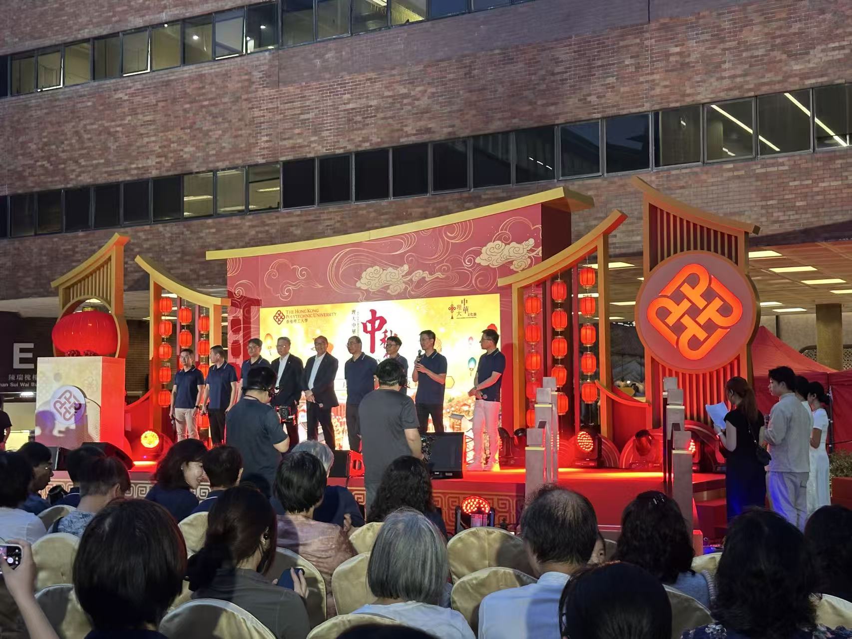 為知名大學拍攝中秋活動 - 3